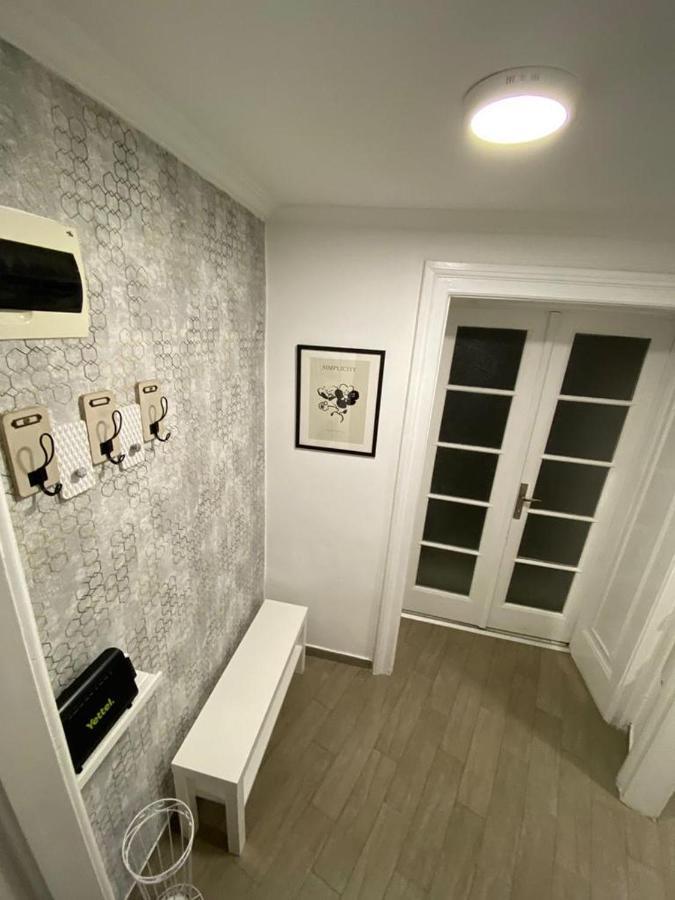 Lana Apartman Belgrad Exteriör bild