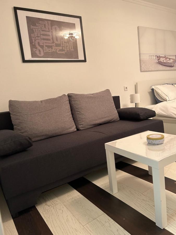 Lana Apartman Belgrad Exteriör bild